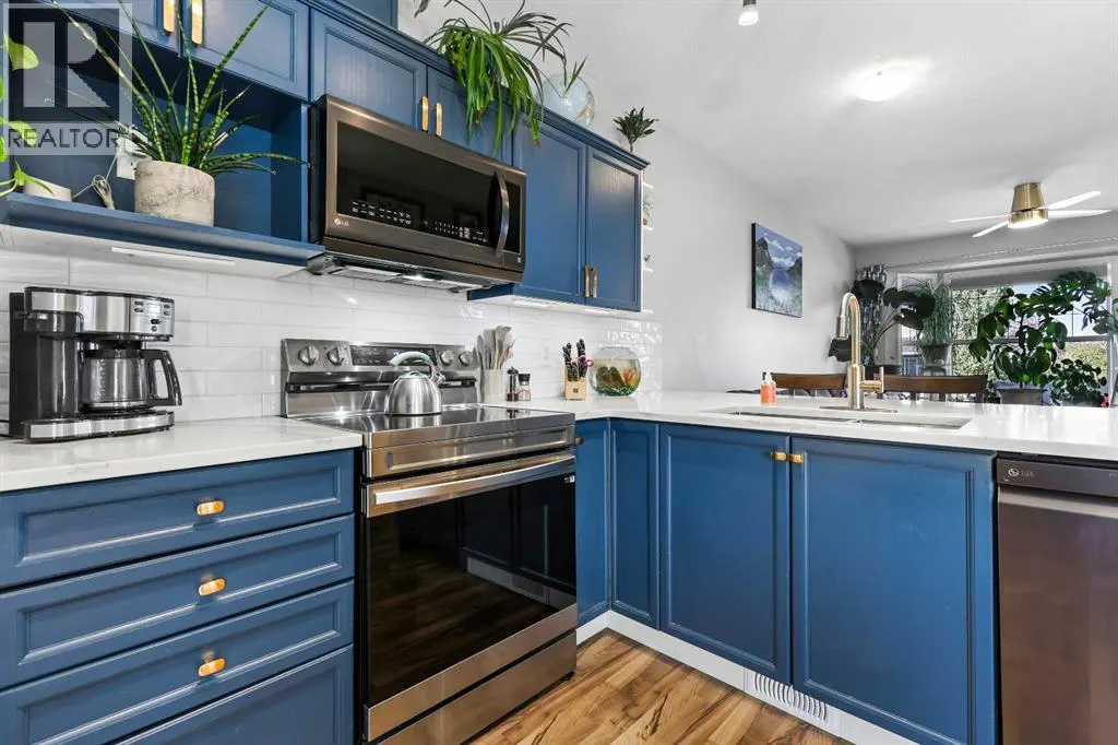 403, 703 Luxstone Square SW