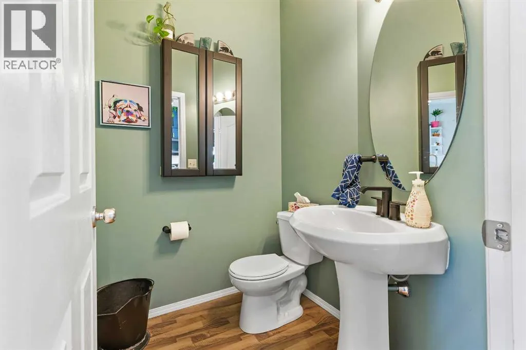 403, 703 Luxstone Square SW