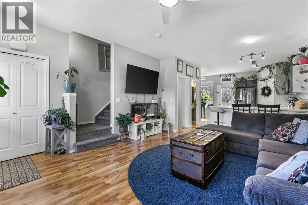 403, 703 Luxstone Square SW