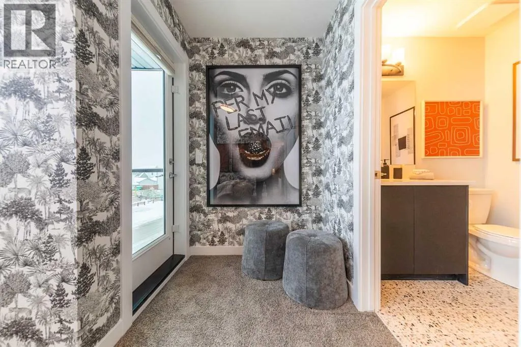 241, 380 Seton Villas SE