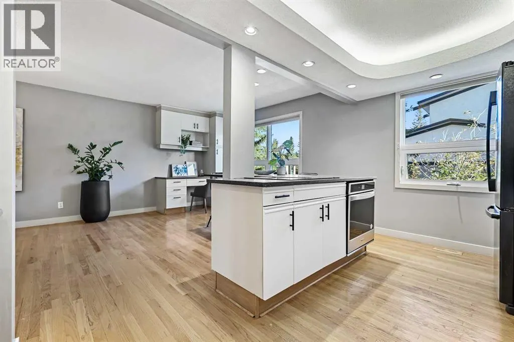 15, 5400 Dalhousie Drive NW