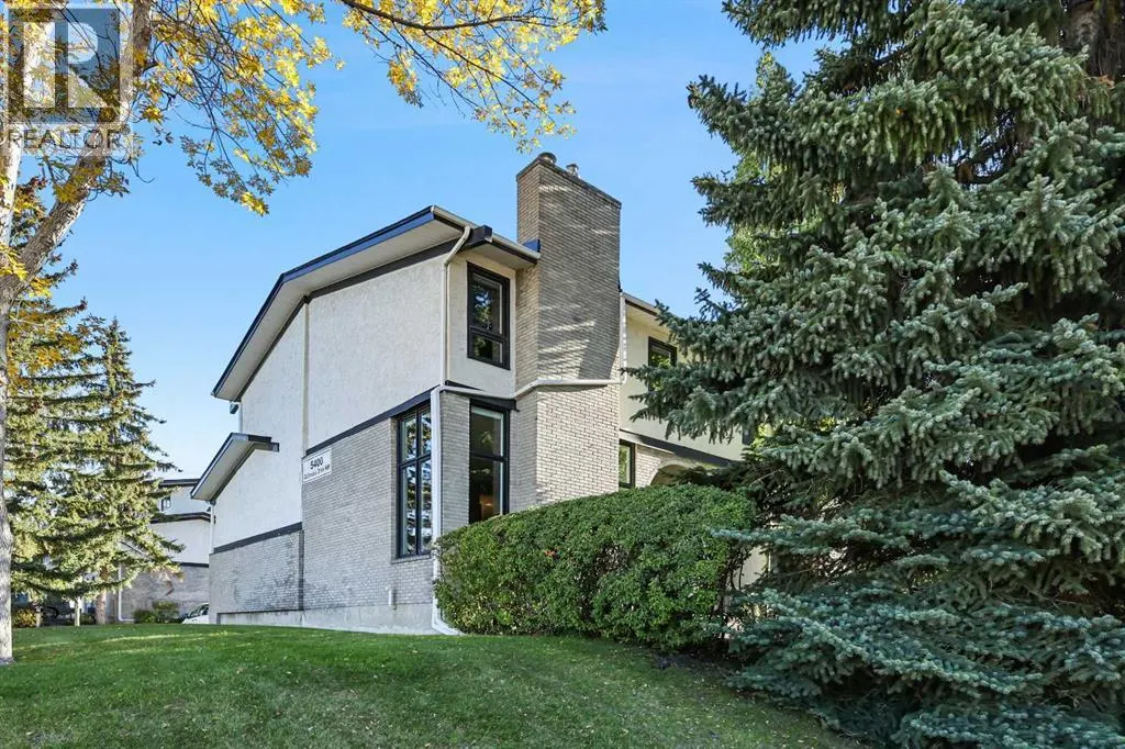 15, 5400 Dalhousie Drive NW