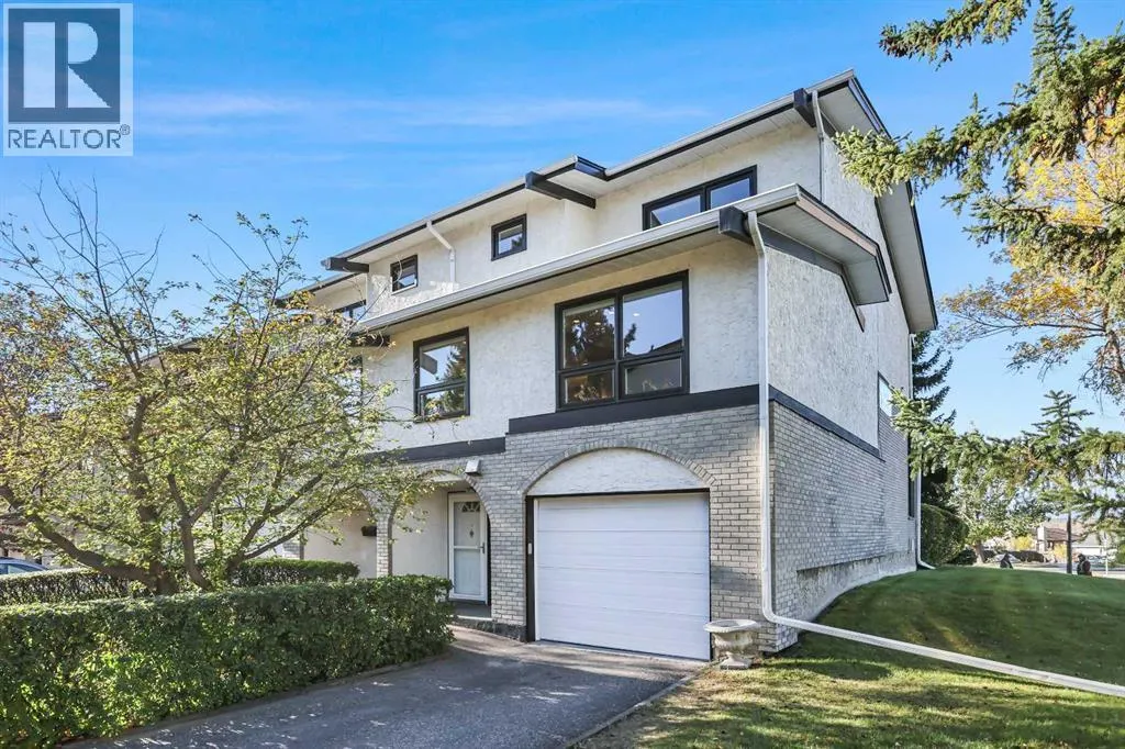 15, 5400 Dalhousie Drive NW