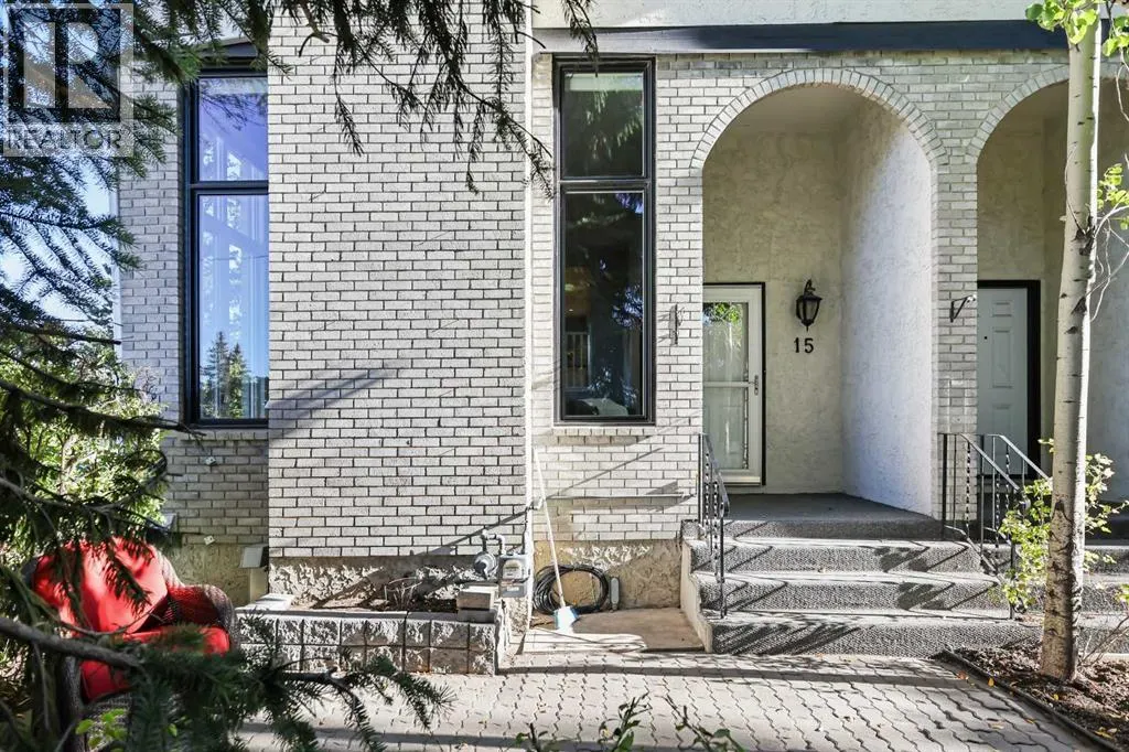 15, 5400 Dalhousie Drive NW