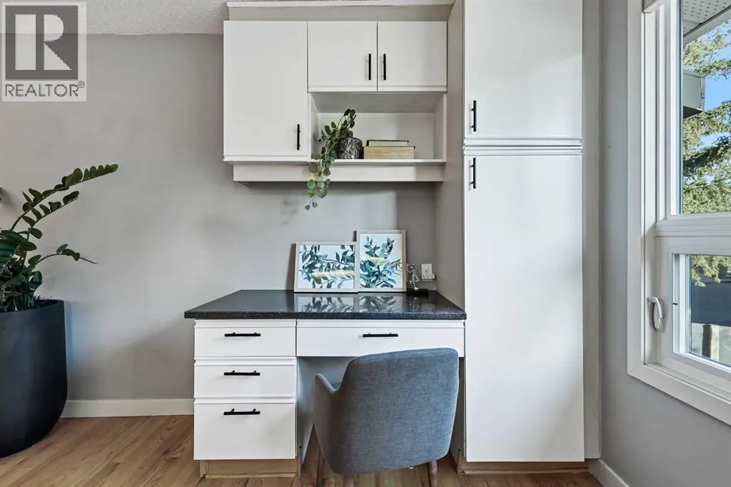 15, 5400 Dalhousie Drive NW