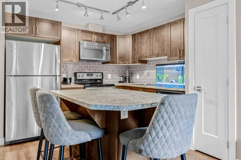 156 Evanscrest Gardens NW