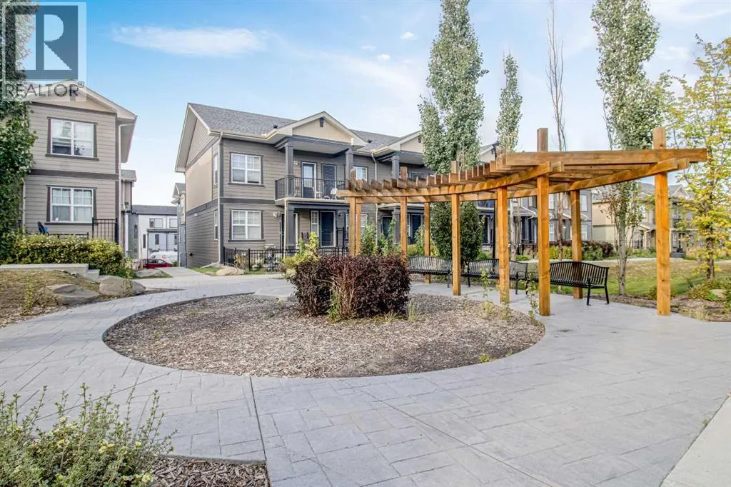 156 Evanscrest Gardens NW