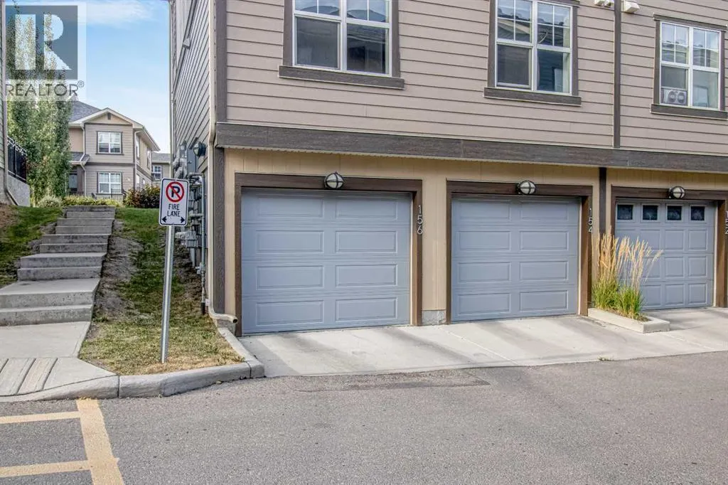 156 Evanscrest Gardens NW