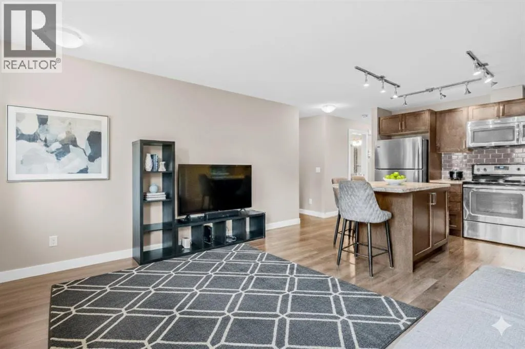 156 Evanscrest Gardens NW