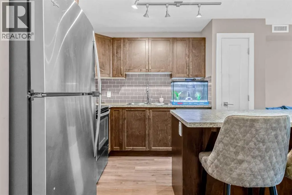 156 Evanscrest Gardens NW