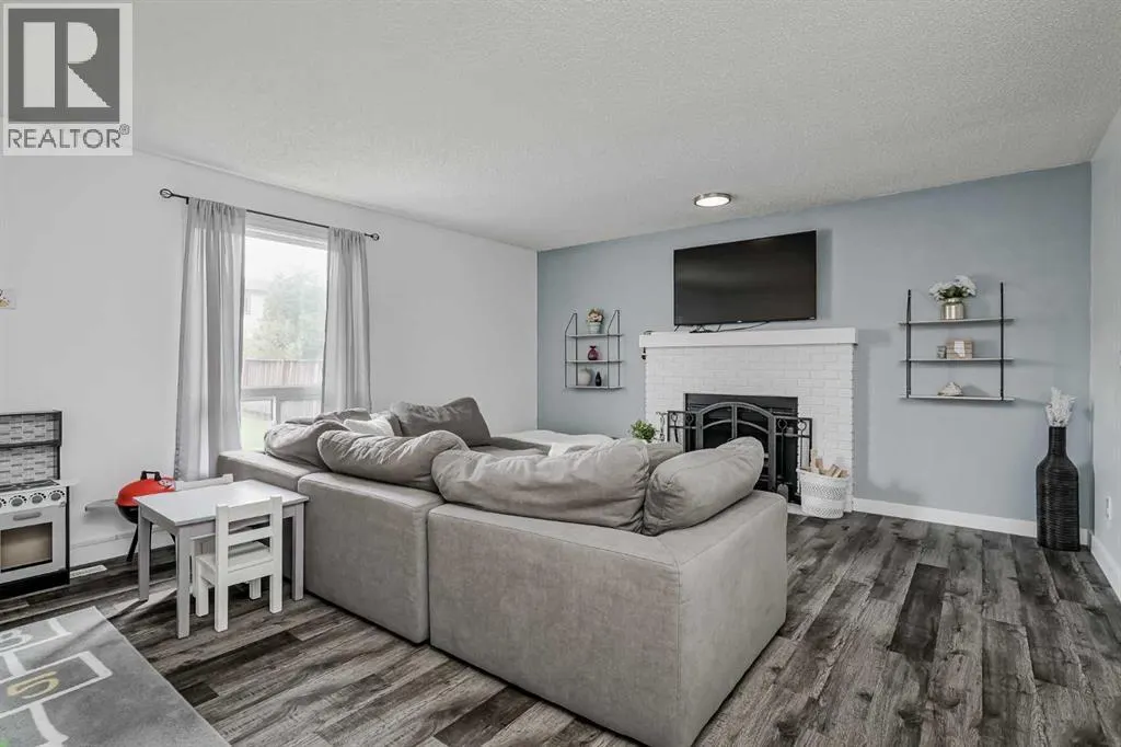 347 Whitefield Drive NE