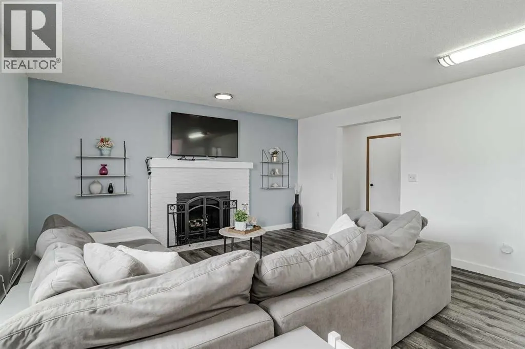 347 Whitefield Drive NE