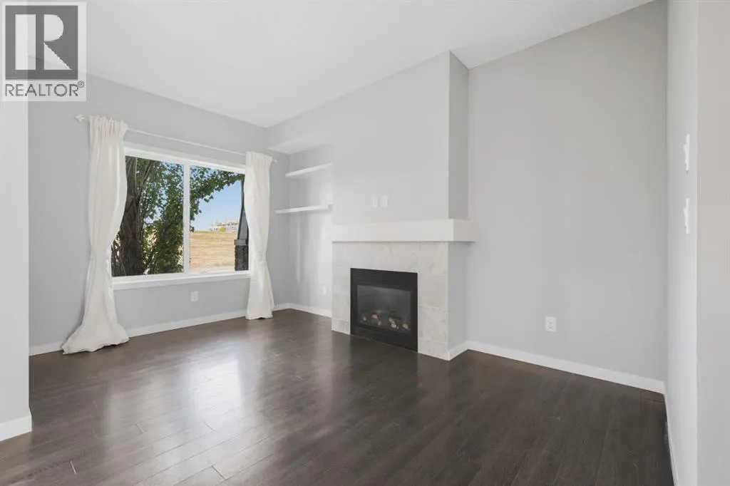 7 Copperpond Landing SE