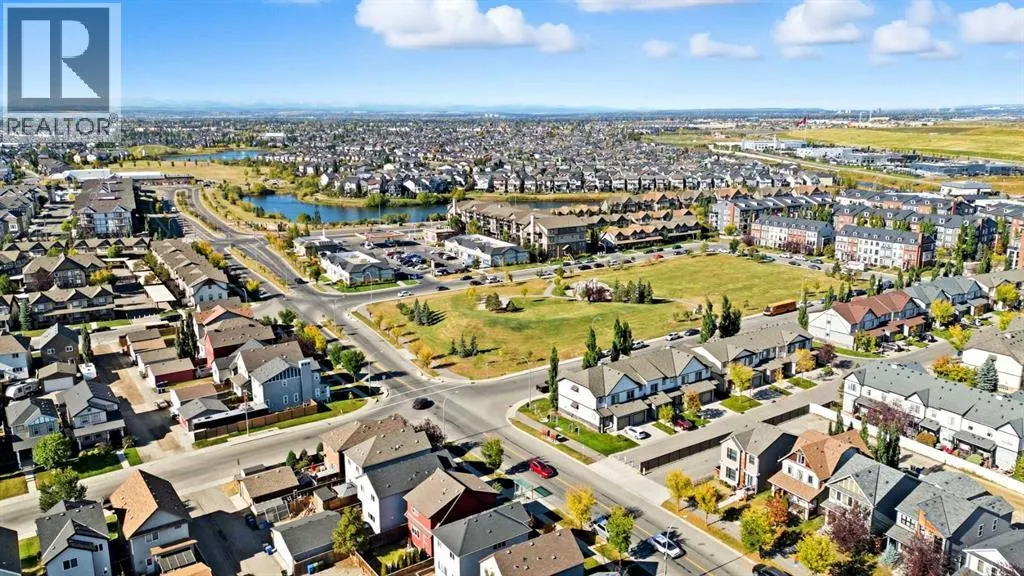 7 Copperpond Landing SE