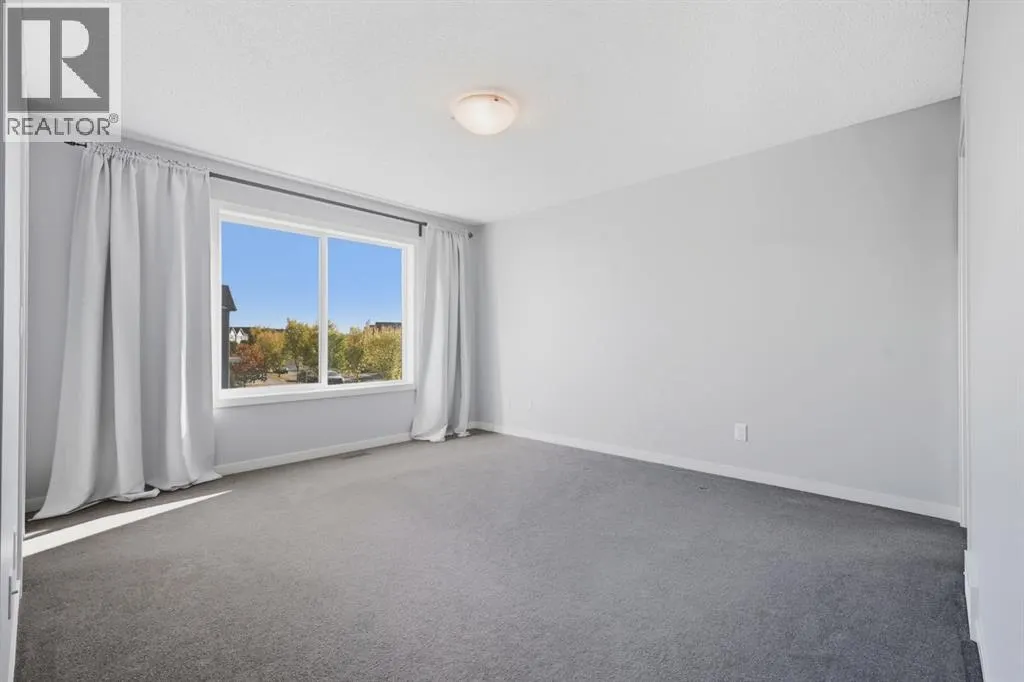 7 Copperpond Landing SE