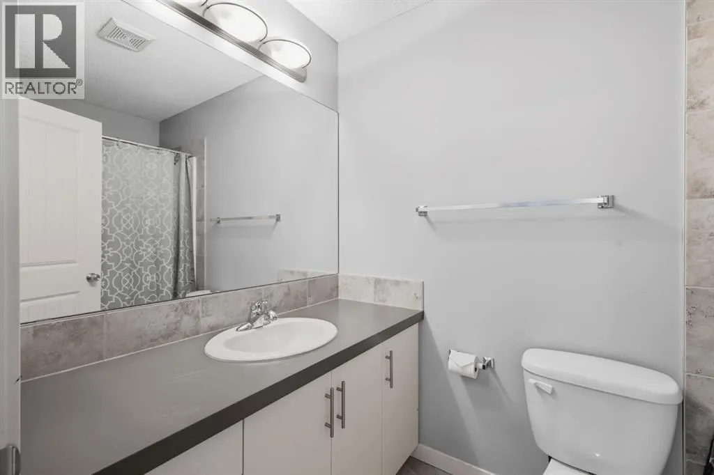 7 Copperpond Landing SE