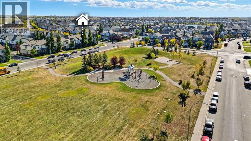 7 Copperpond Landing SE