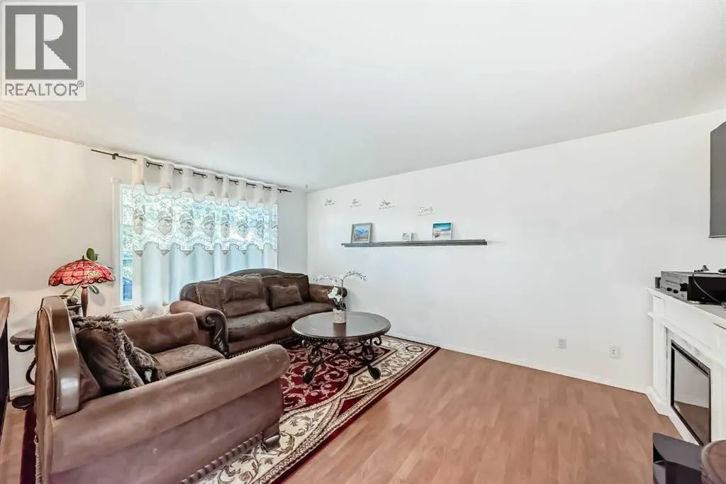 13 Brentwood Drive
