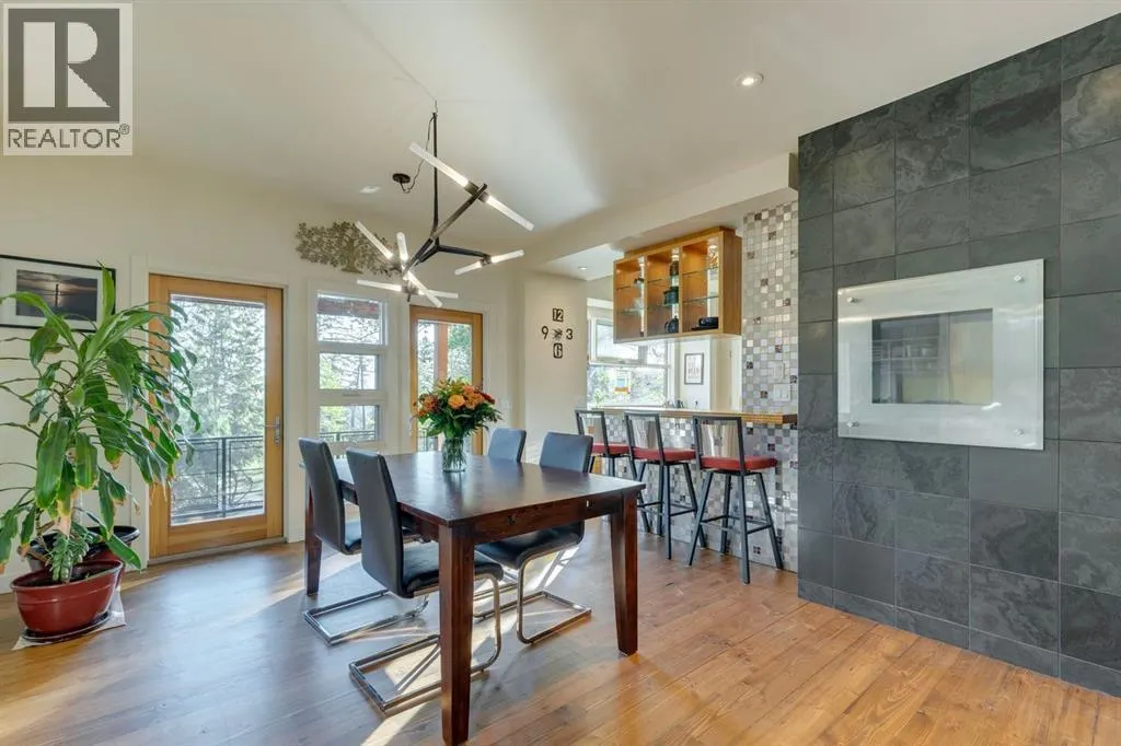 4 Spruce Bank Crescent SW