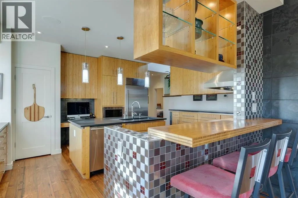 4 Spruce Bank Crescent SW