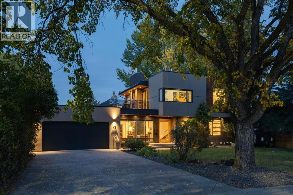4 Spruce Bank Crescent SW