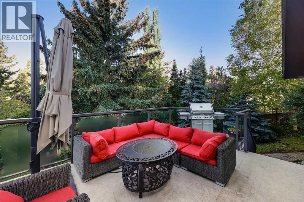 127 Varsity Estates Grove NW
