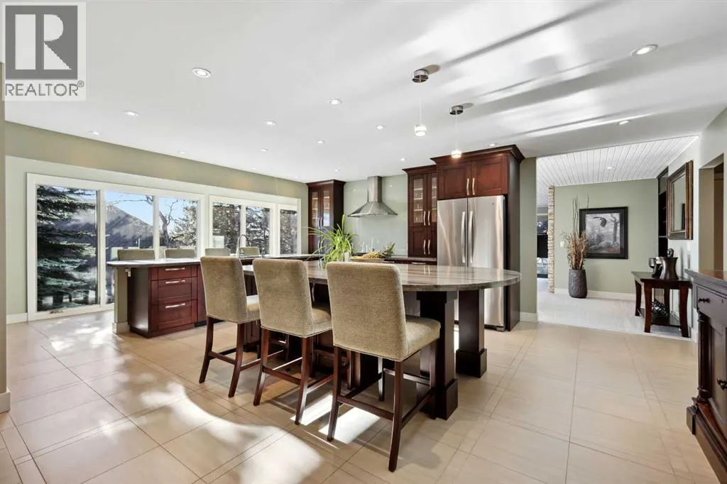 127 Varsity Estates Grove NW