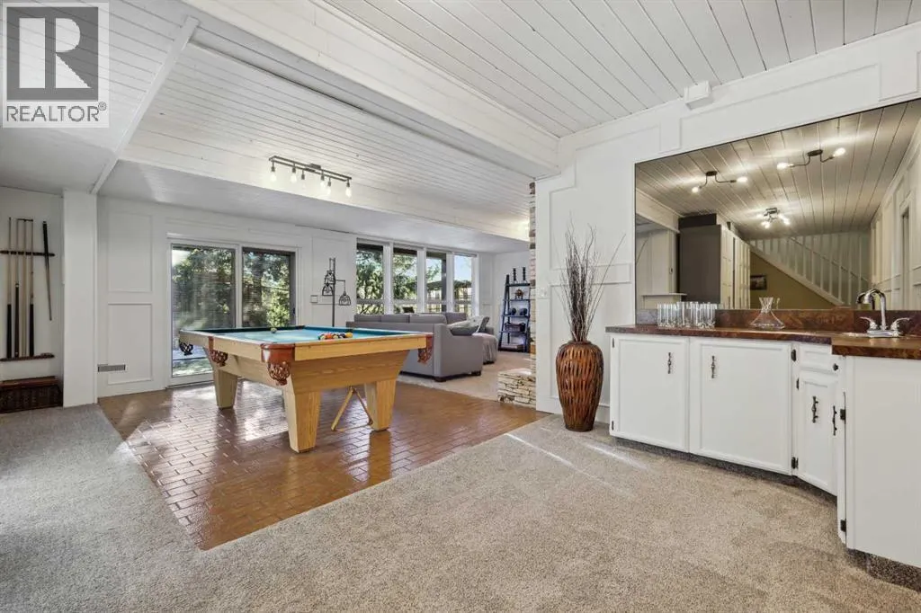 127 Varsity Estates Grove NW