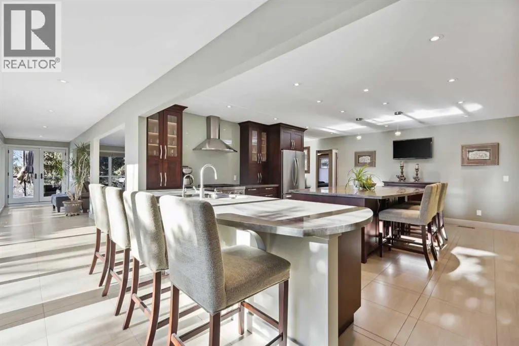 127 Varsity Estates Grove NW