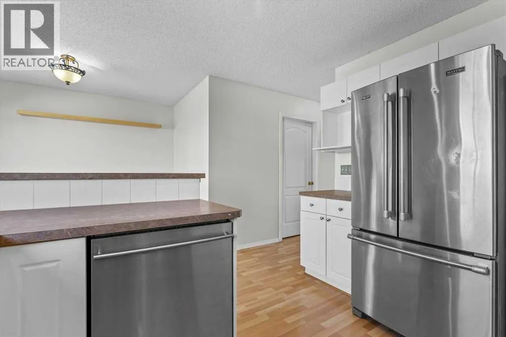 911 Arbour Lake Road NW