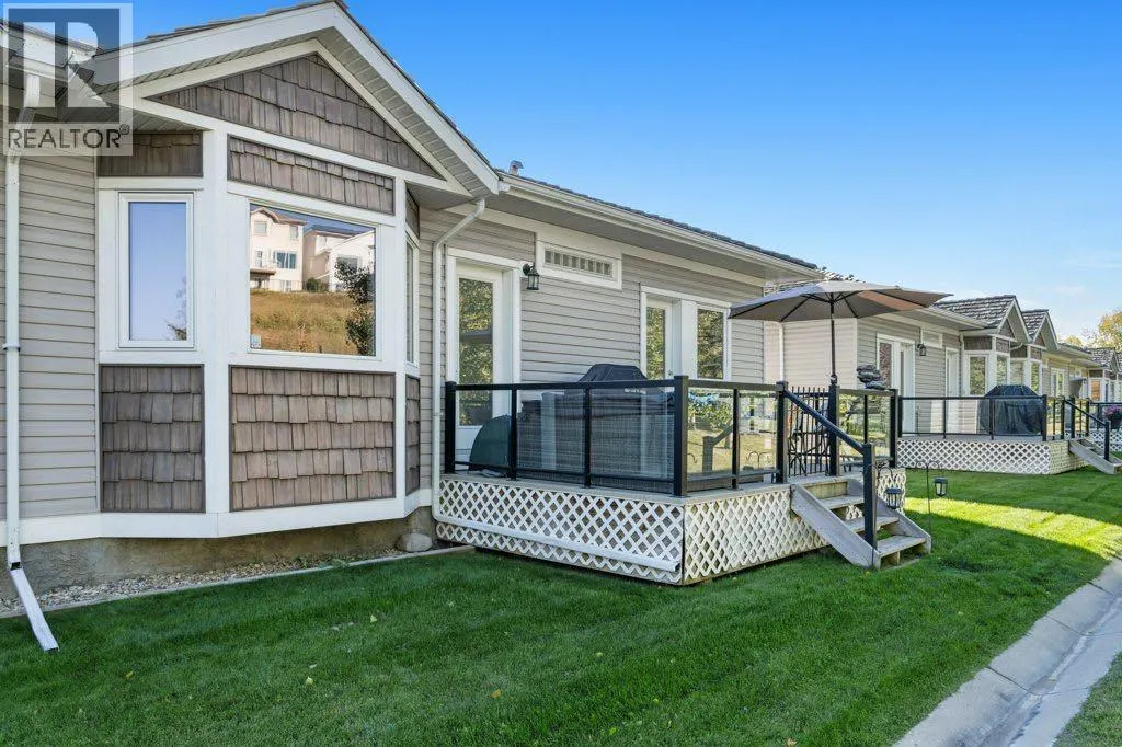 528 Rocky Vista Gardens NW