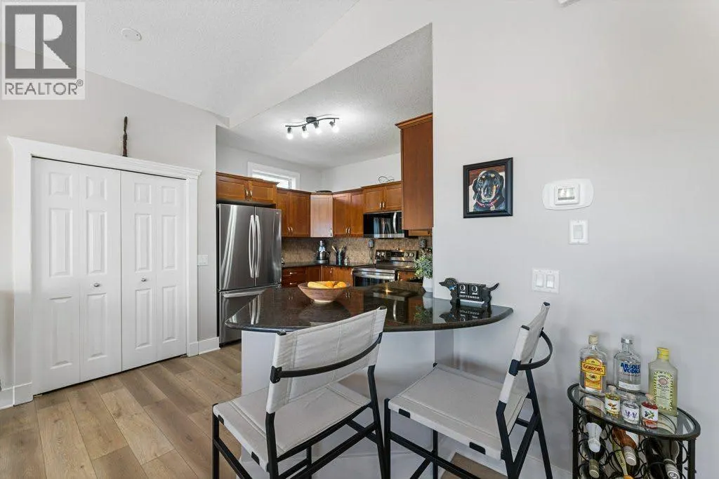 528 Rocky Vista Gardens NW