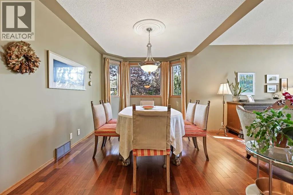 323 Mt Cascade Place SE