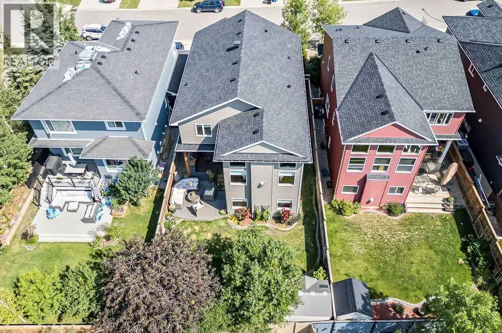 73 Evanspark Way NW