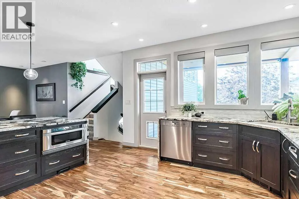 73 Evanspark Way NW