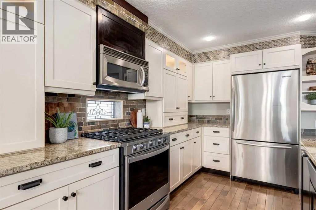 16 Hidden Valley Gardens NW