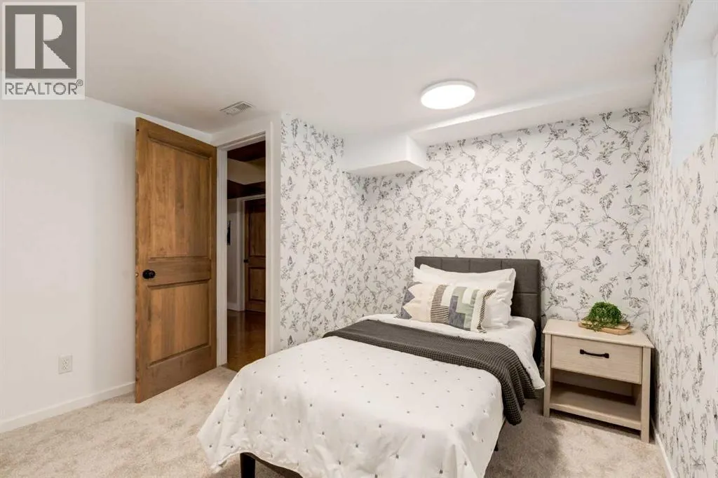 16 Hidden Valley Gardens NW