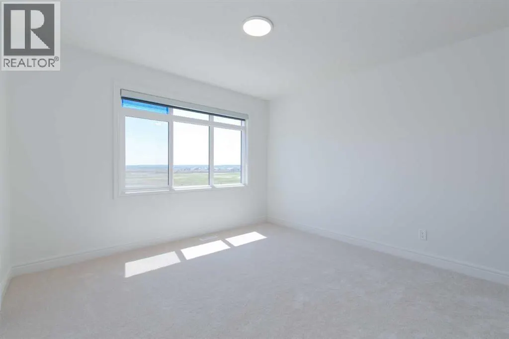 209, 414 Seton Passage SE