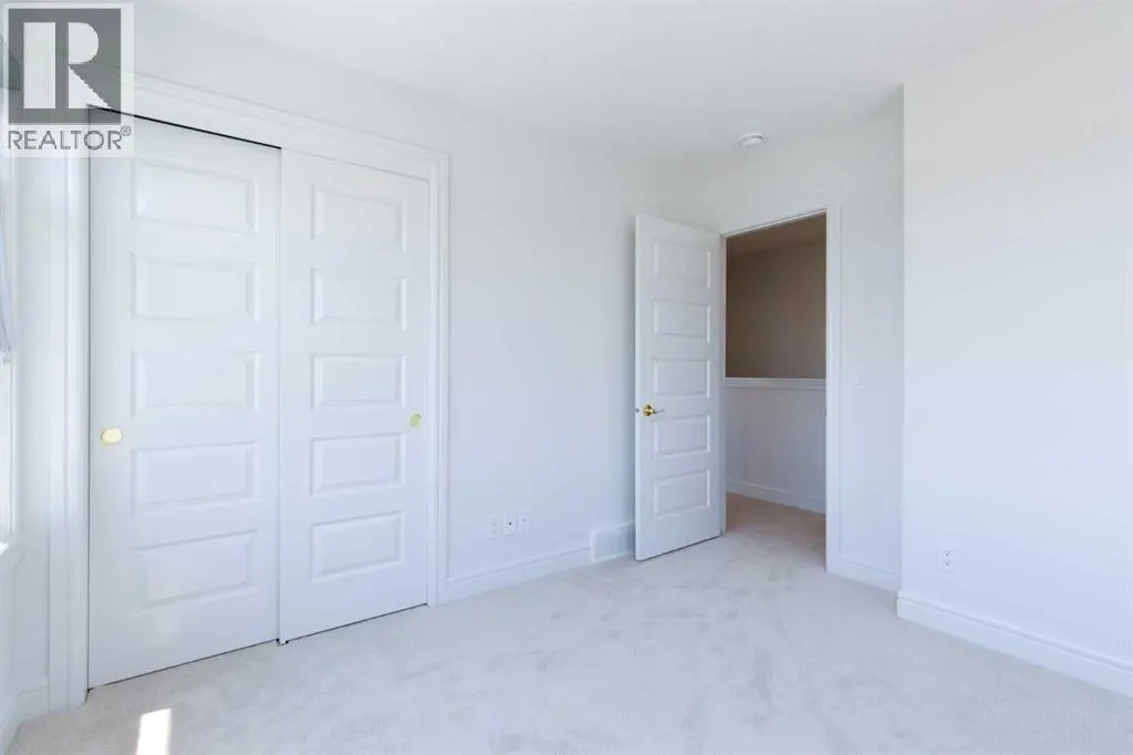 209, 414 Seton Passage SE