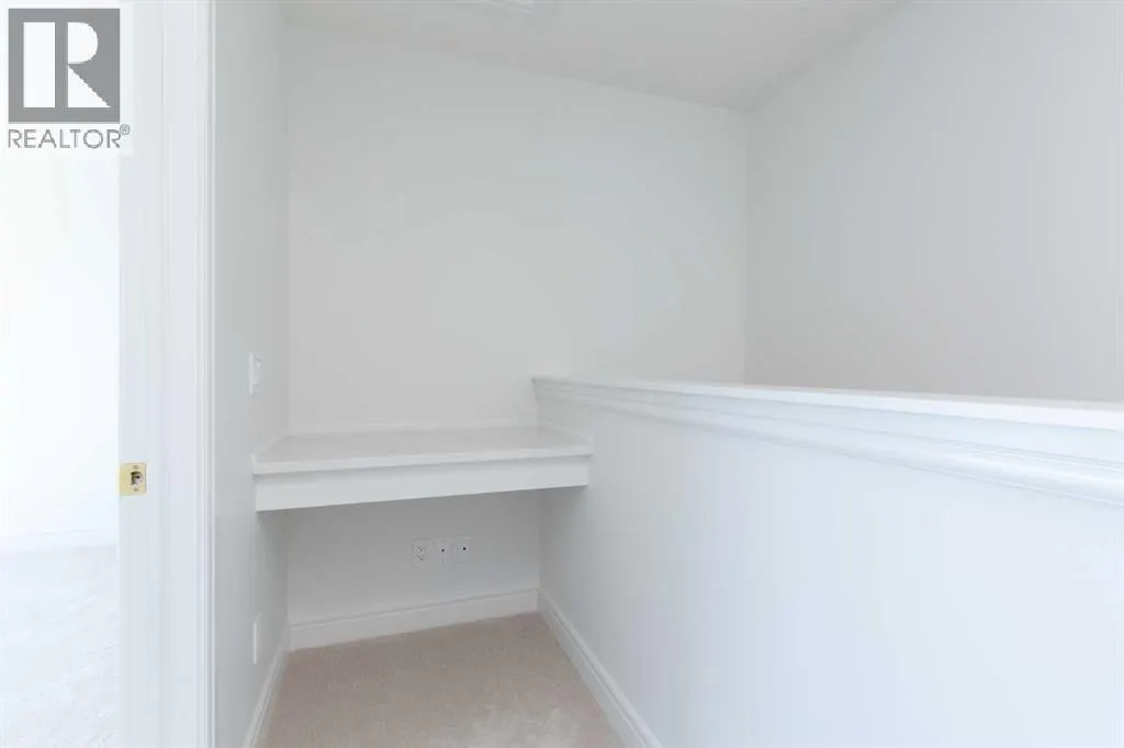 209, 414 Seton Passage SE
