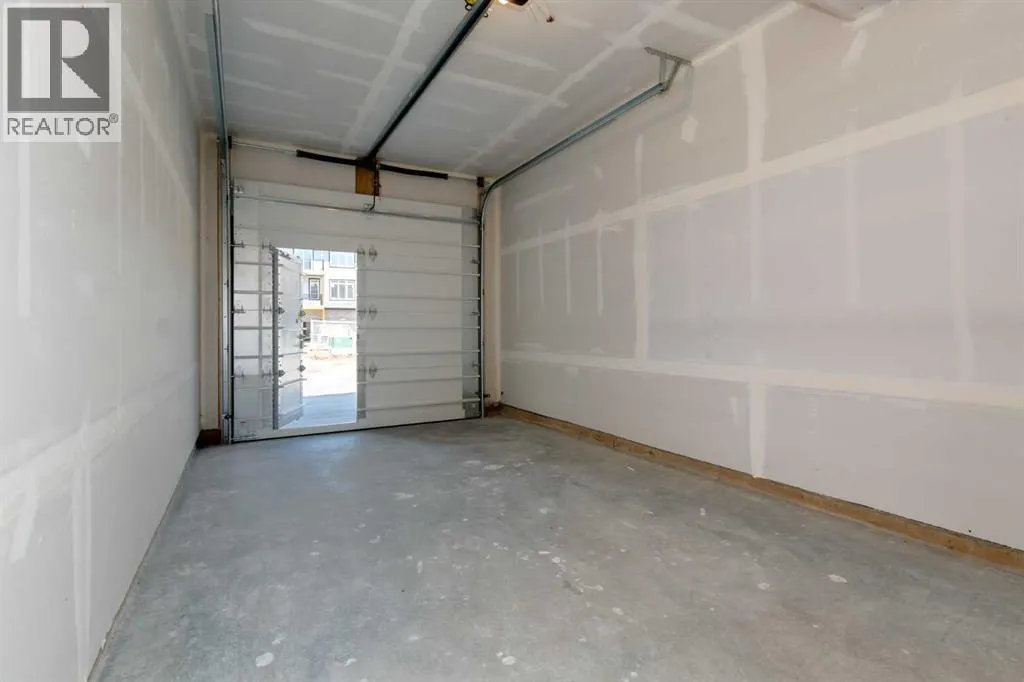 209, 414 Seton Passage SE