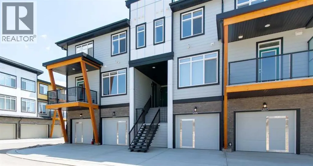 209, 414 Seton Passage SE