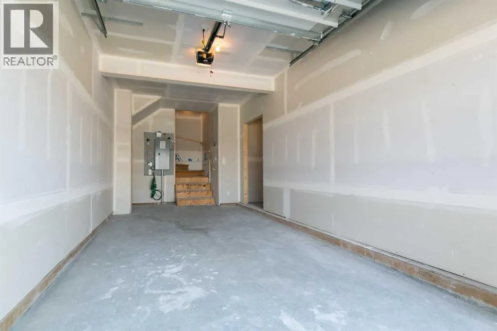 209, 414 Seton Passage SE