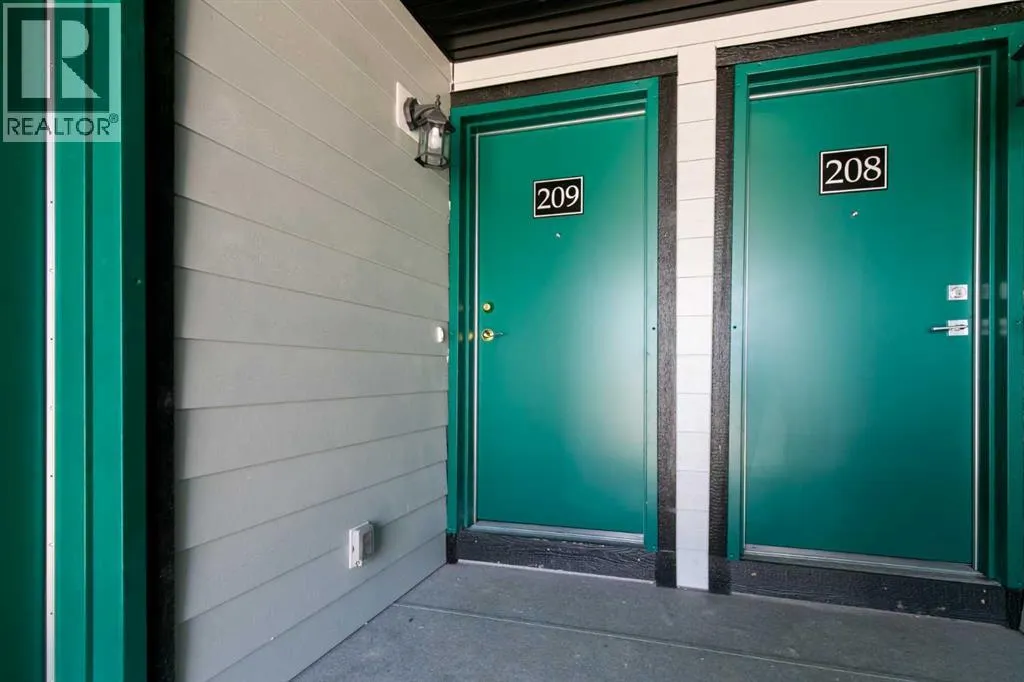209, 414 Seton Passage SE