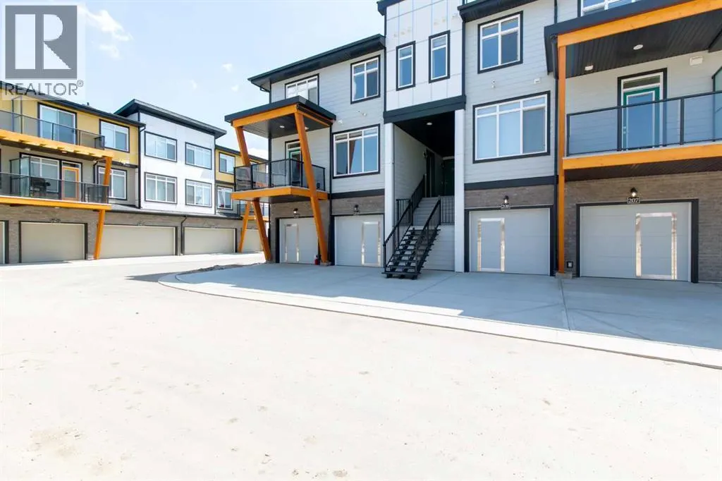 209, 414 Seton Passage SE