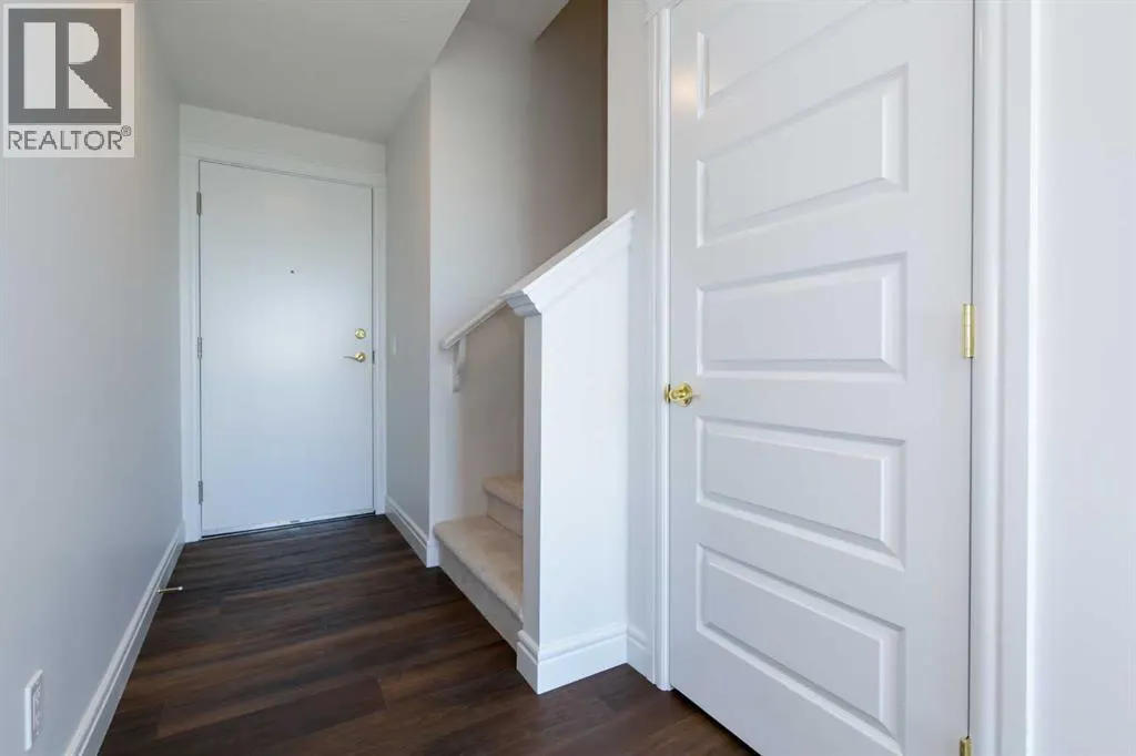 209, 414 Seton Passage SE