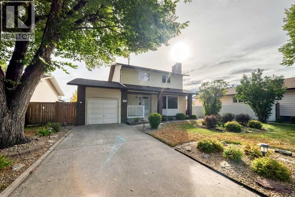 15 Whitewood Bay NE