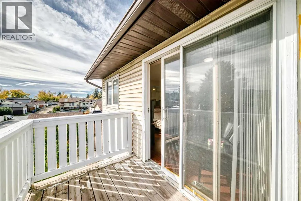 15 Whitewood Bay NE