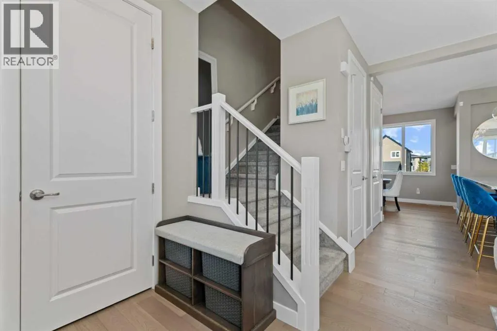 332 Lawthorn Way SE