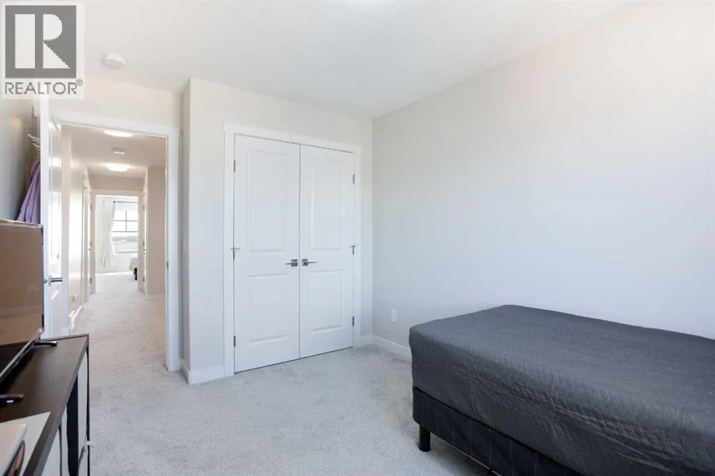 80 Belvedere Park SE